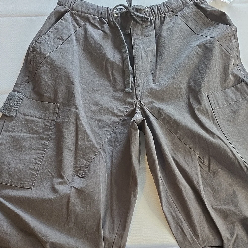 RSQ Charcoal Cargo Pants for Women - Picture 7 of 12